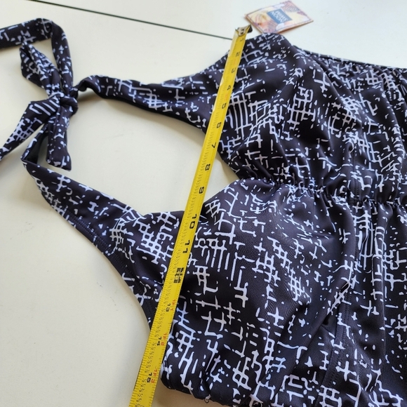 NWT NOON SWIM Women's Ruched Halter 1 Piece Swimming Suit Black White Sz 18 - Picture 7 of 16